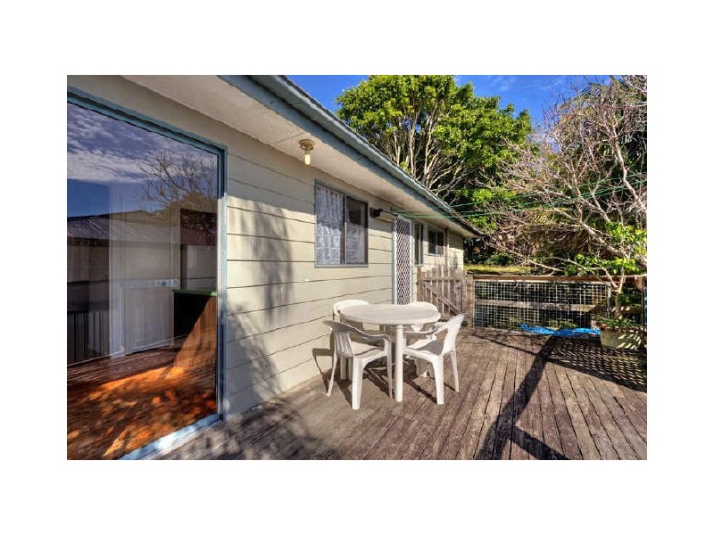 591 The Entrance Road, Bateau Bay NSW 2261