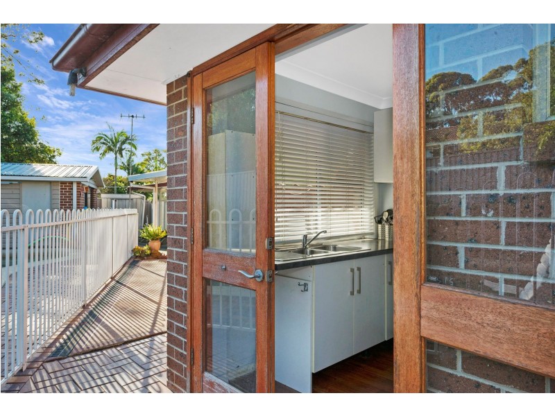 9 Banks Close, Bateau Bay NSW 2261