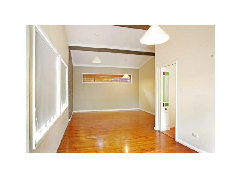 6 Pasadena Ave, Bateau Bay NSW 2261