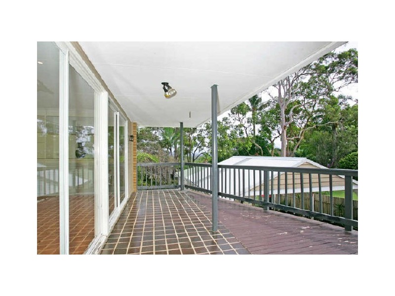 6 Pasadena Ave, Bateau Bay NSW 2261
