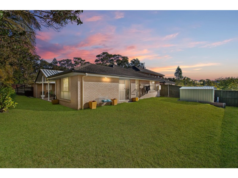25 Passage Road, Bateau Bay NSW 2261