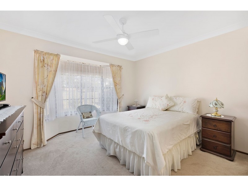 32 Premier Way, Bateau Bay NSW 2261