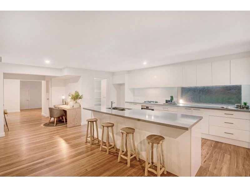8 Grandview Street, Shelly Beach NSW 2261