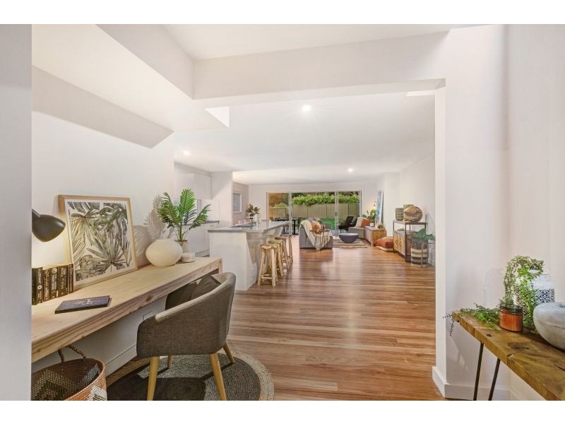 8 Grandview Street, Shelly Beach NSW 2261