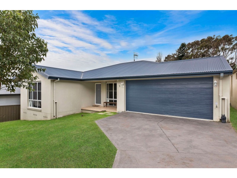 5 Whalans Road, Bateau Bay NSW 2261