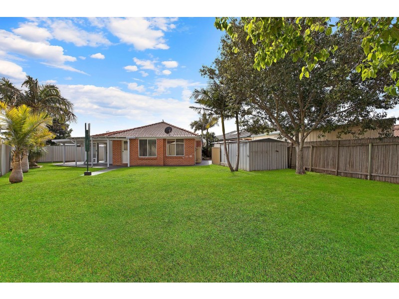 3 Clyde Close, Bateau Bay NSW 2261