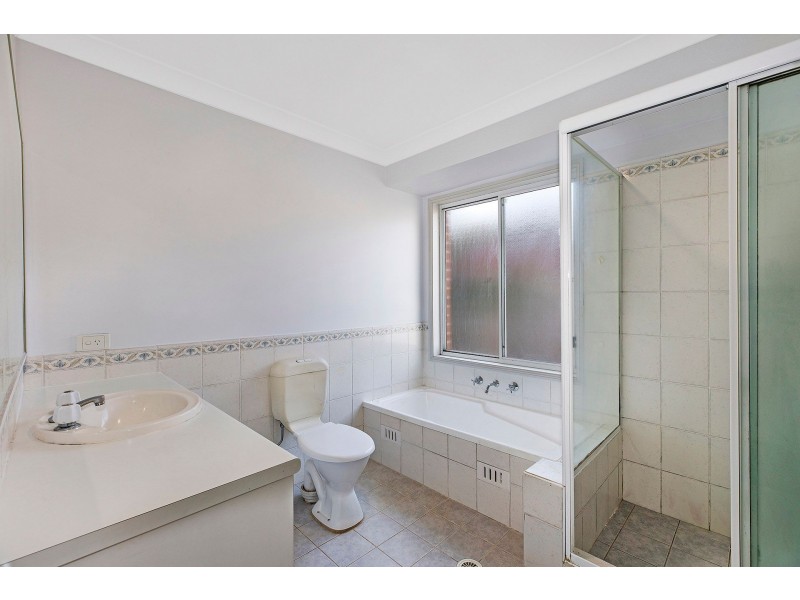 3 Clyde Close, Bateau Bay NSW 2261