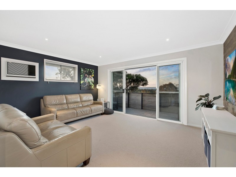 18 Mermaid Drive, Bateau Bay NSW 2261