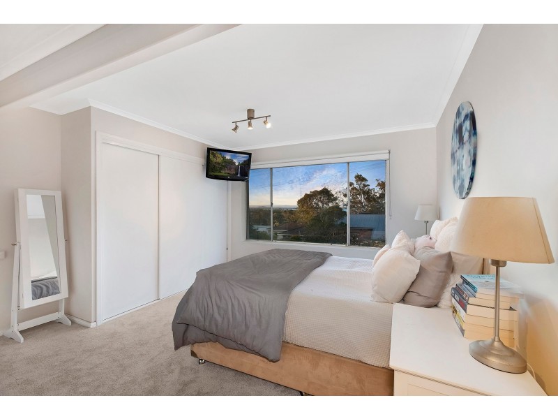 18 Mermaid Drive, Bateau Bay NSW 2261