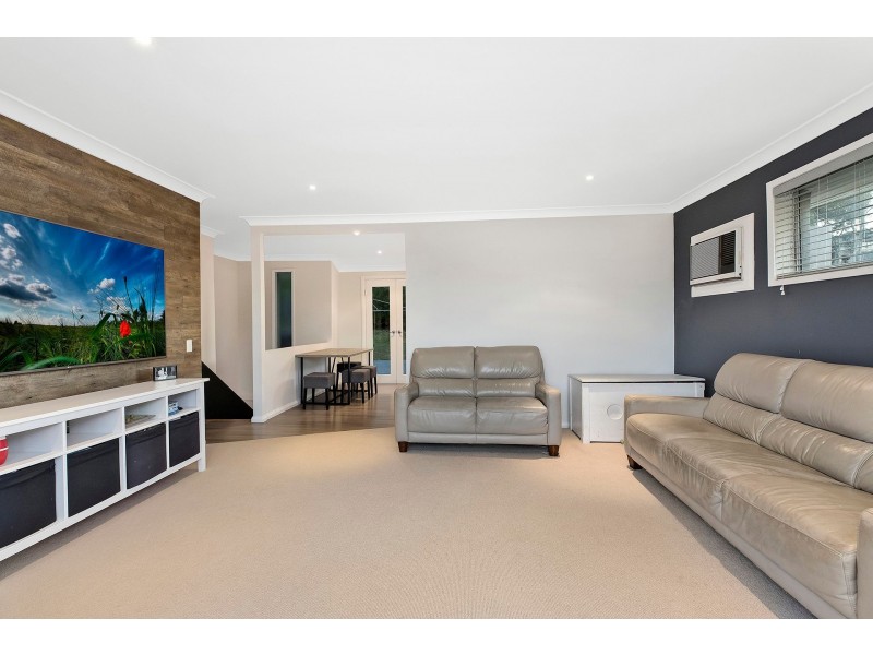 18 Mermaid Drive, Bateau Bay NSW 2261