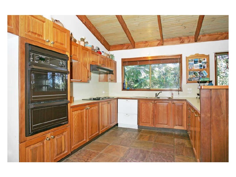 20 Northview Drive, Bateau Bay NSW 2261