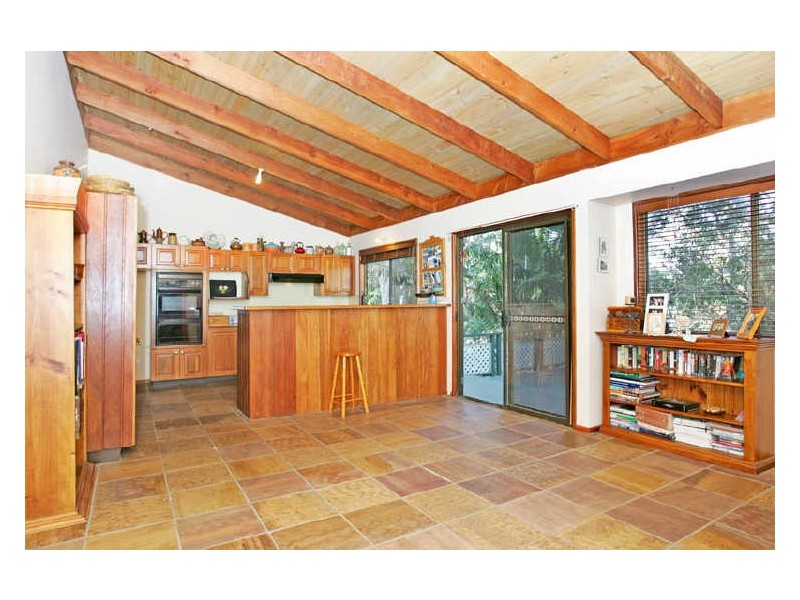 20 Northview Drive, Bateau Bay NSW 2261