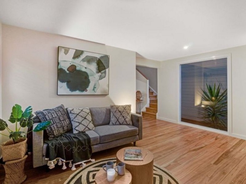8 Grandview Street, Shelly Beach NSW 2261