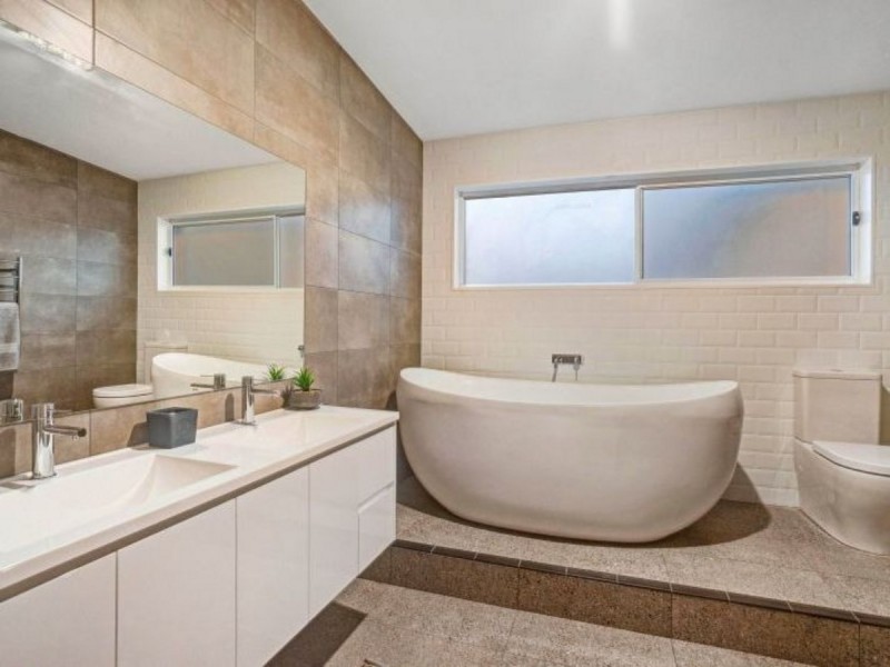 8 Grandview Street, Shelly Beach NSW 2261