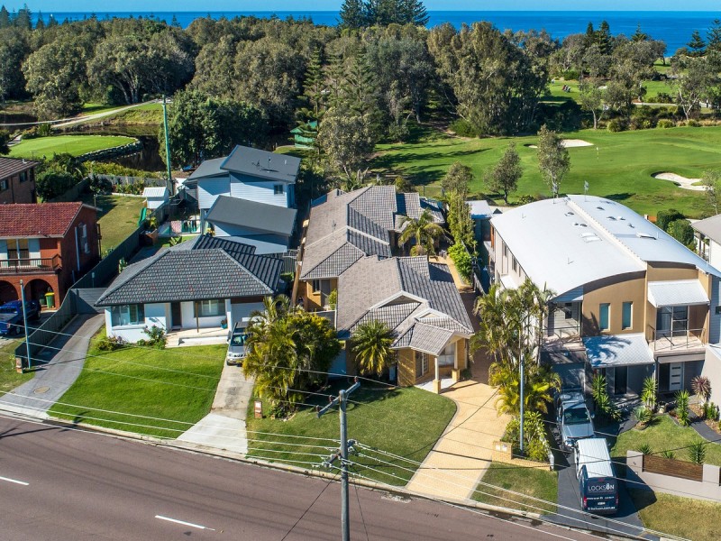 16 Grandview Street, Shelly Beach NSW 2261