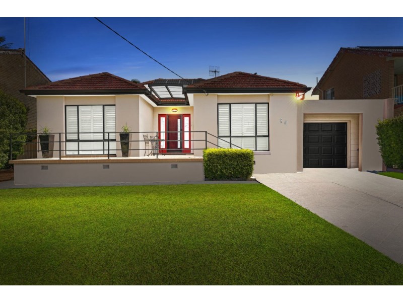 10 Highclere Street, Bateau Bay NSW 2261