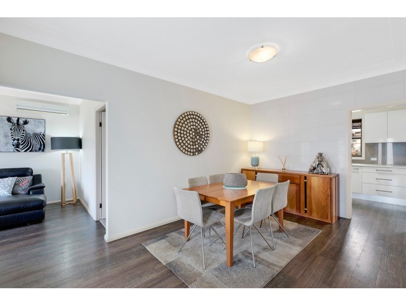 10 Highclere Street, Bateau Bay NSW 2261