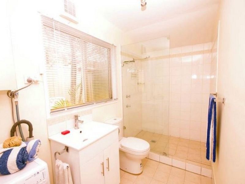 8A Denniss Road, The Entrance North NSW 2261