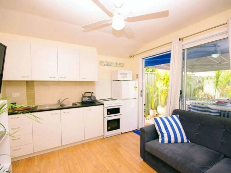 8A Denniss Road, The Entrance North NSW 2261