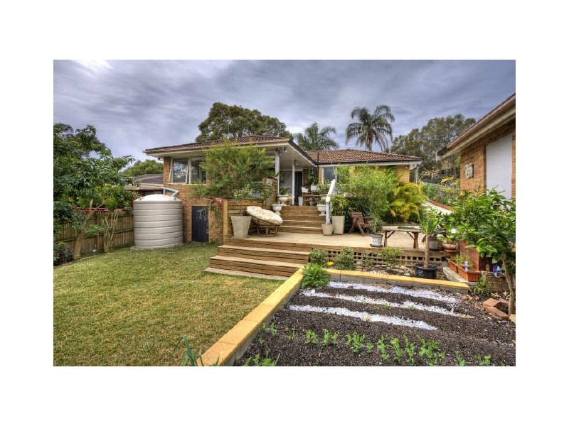 123 Cresthaven Ave, Bateau Bay NSW 2261