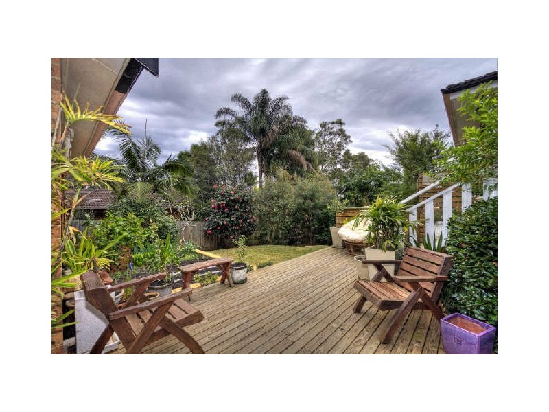 123 Cresthaven Ave, Bateau Bay NSW 2261