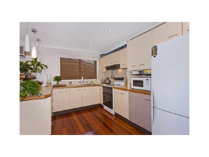 123 Cresthaven Ave, Bateau Bay NSW 2261