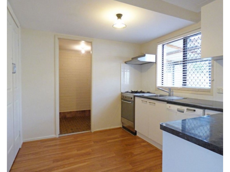 17 Adrian Close, Bateau Bay NSW 2261