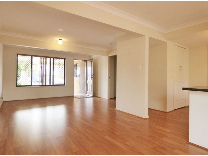 17 Adrian Close, Bateau Bay NSW 2261