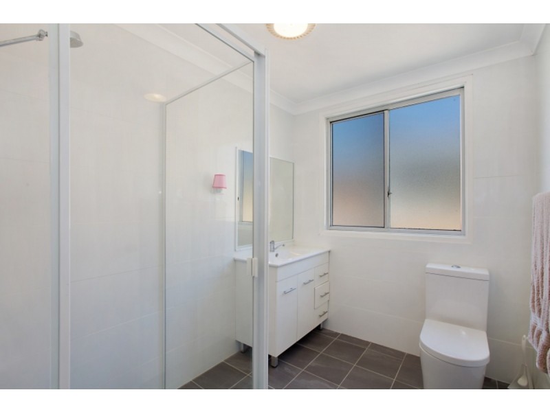 45a Lakin Street, Bateau Bay NSW 2261