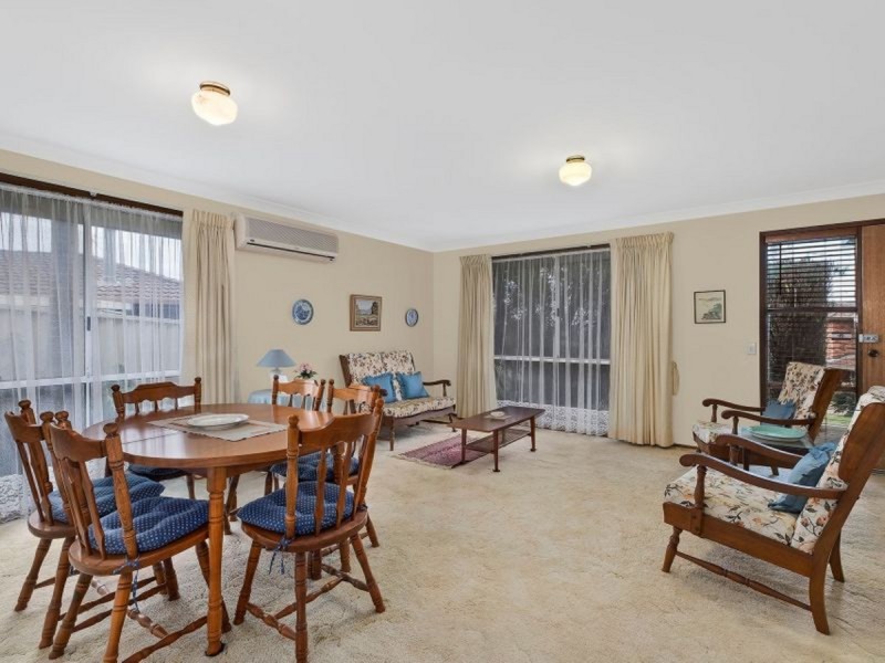 4 Kaystone Close, Bateau Bay NSW 2261