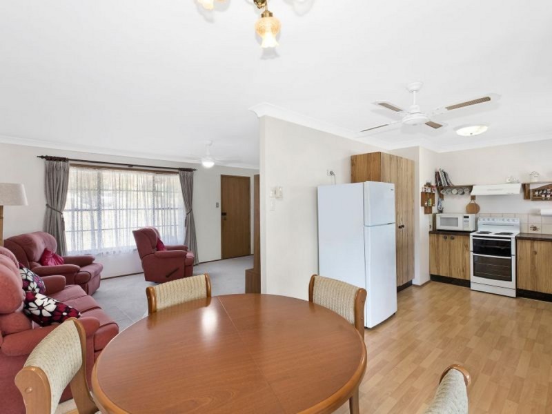 32 Premier Way, Bateau Bay NSW 2261