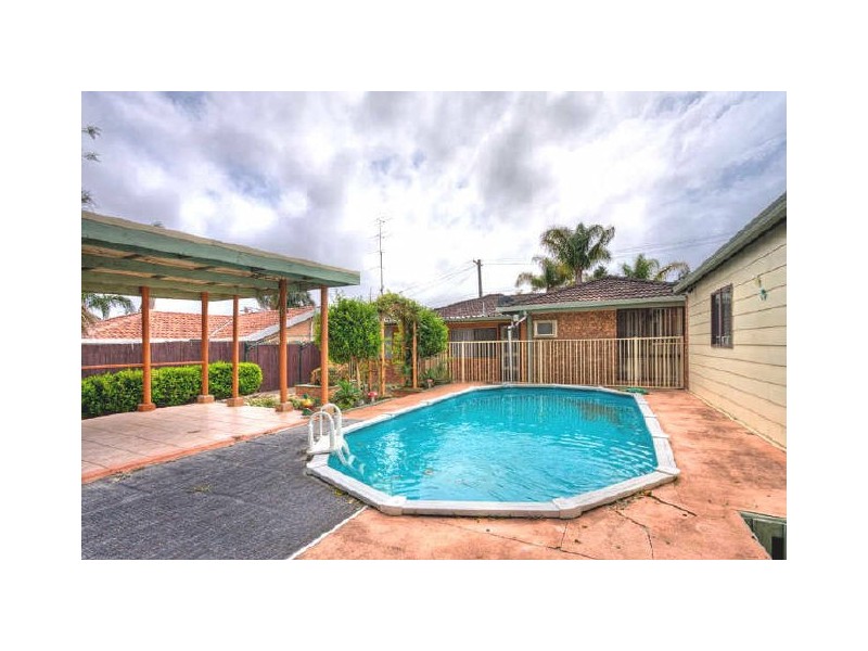 20 Cynthia Street, Bateau Bay NSW 2261