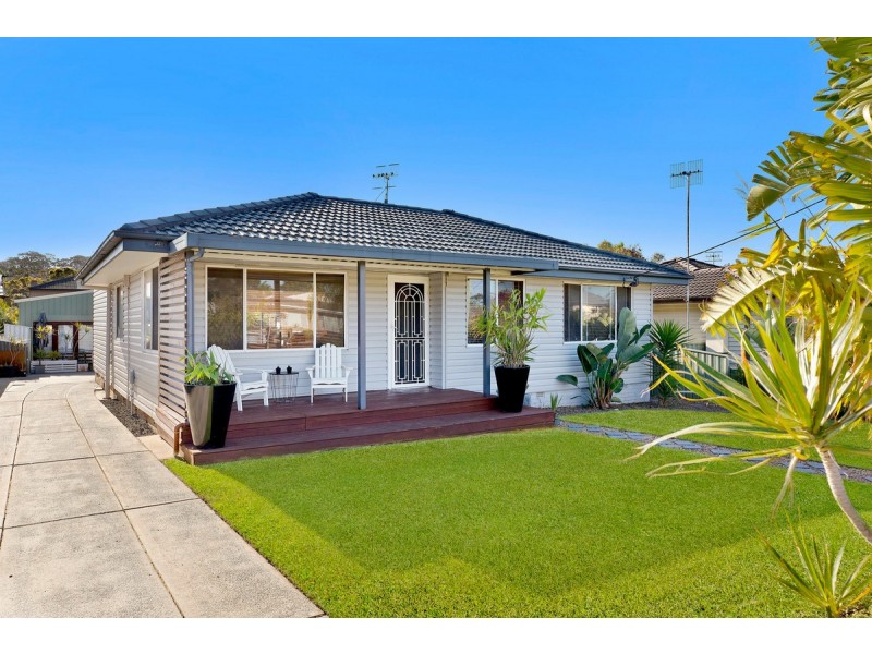 15 Ithaca Street, Bateau Bay NSW 2261