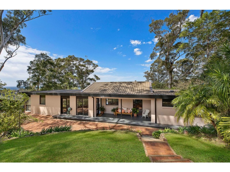 82 Bradleys Road, North Avoca NSW 2260