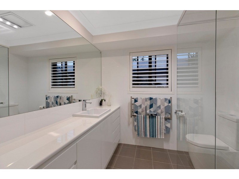 21 Point Street, Bateau Bay NSW 2261