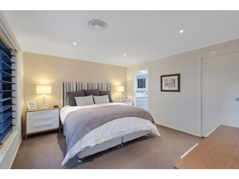 21 Point Street, Bateau Bay NSW 2261