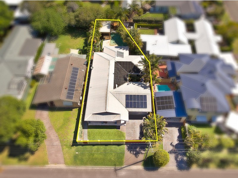 21 Point Street, Bateau Bay NSW 2261