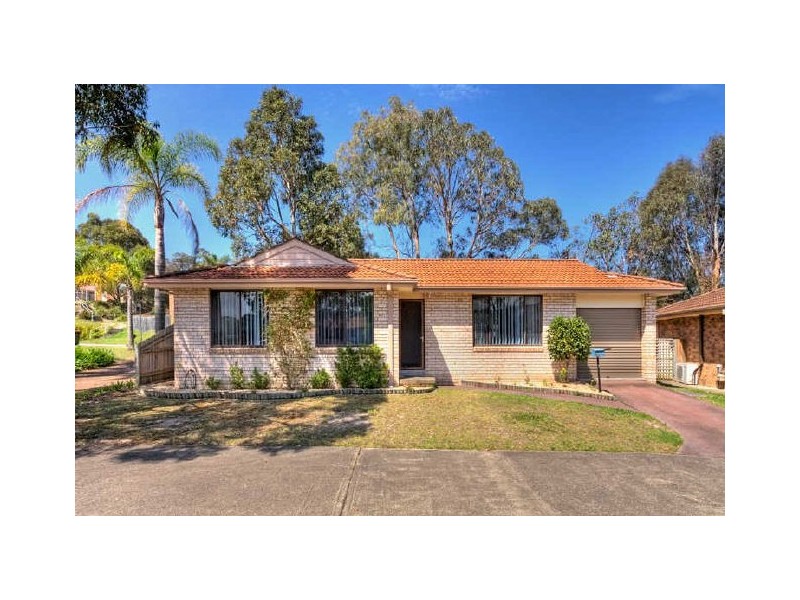 1/1 Hobbs Close, Bateau Bay NSW 2261
