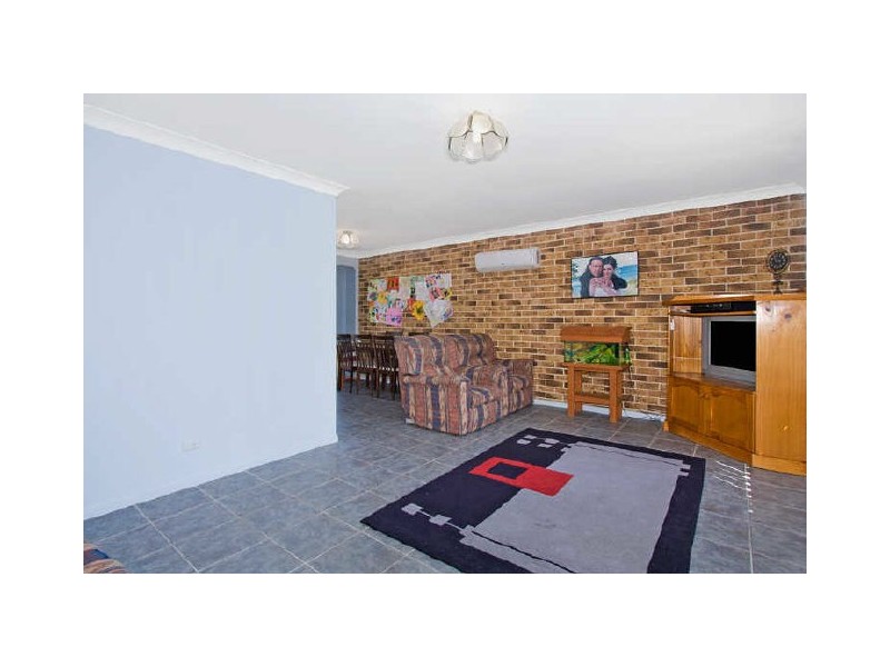 1/1 Hobbs Close, Bateau Bay NSW 2261