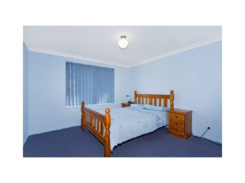 1/1 Hobbs Close, Bateau Bay NSW 2261