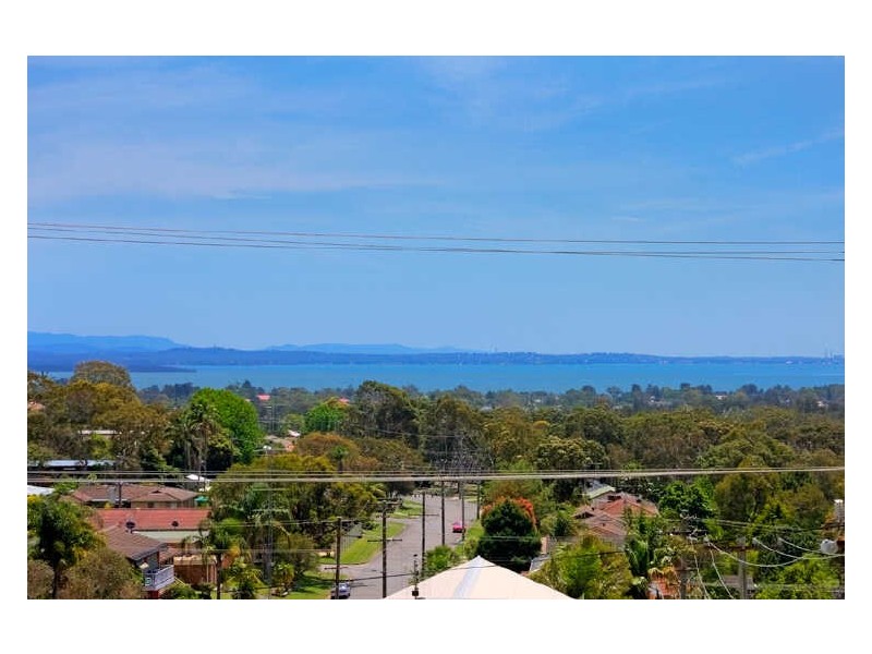 4 Talara Avenue, Bateau Bay NSW 2261