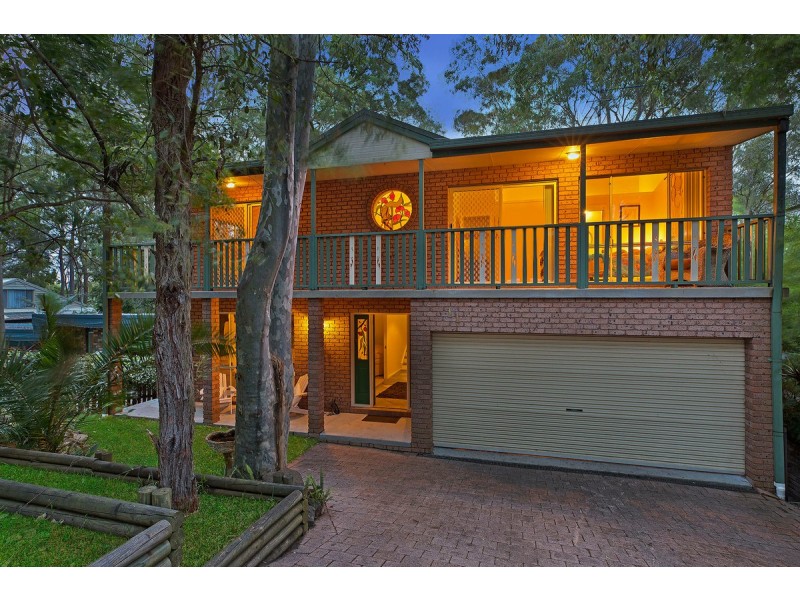 11 Northview Drive, Bateau Bay NSW 2261