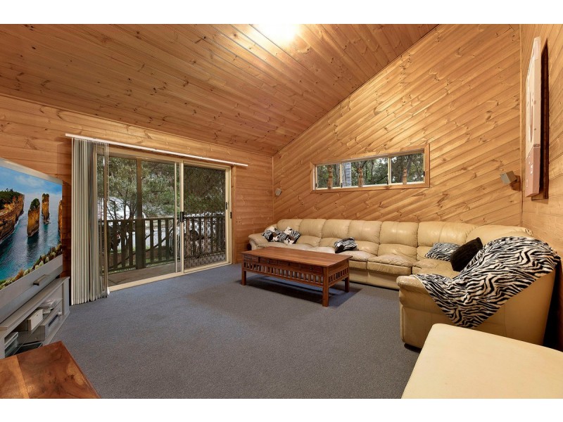 11 Northview Drive, Bateau Bay NSW 2261