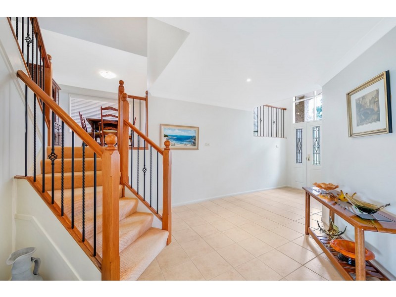 8 Point Street, Bateau Bay NSW 2261