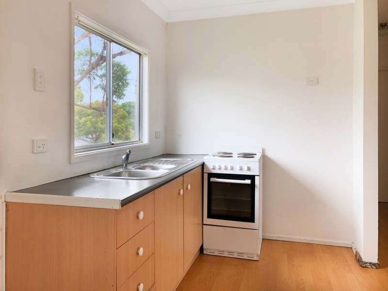 17 Hillcrest Avenue, Bateau Bay NSW 2261