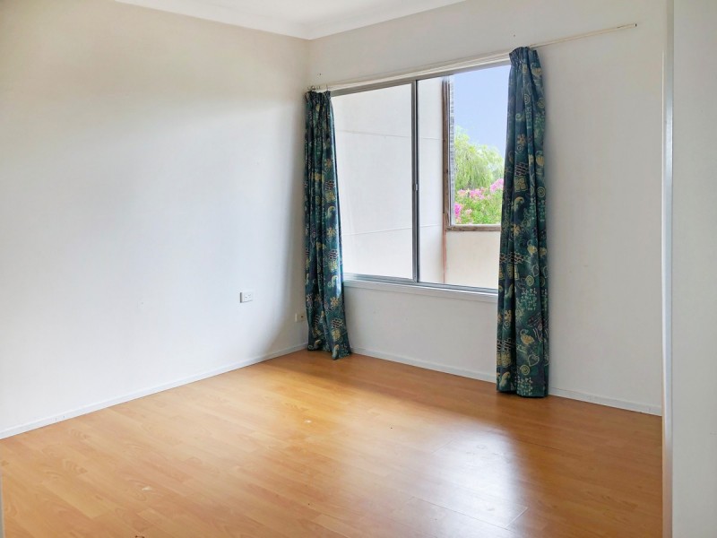 17 Hillcrest Avenue, Bateau Bay NSW 2261