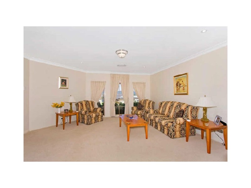 31 Bataan Circuit, Bateau Bay NSW 2261