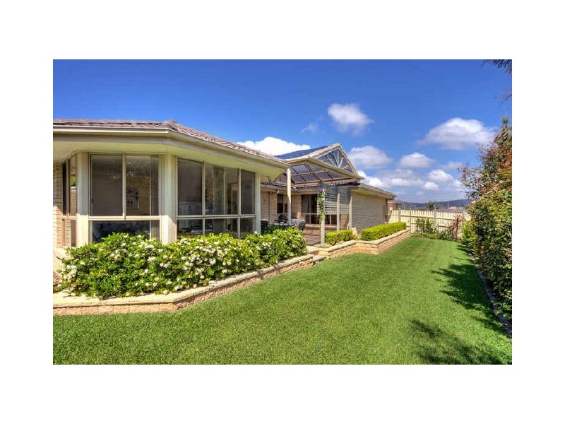 31 Bataan Circuit, Bateau Bay NSW 2261