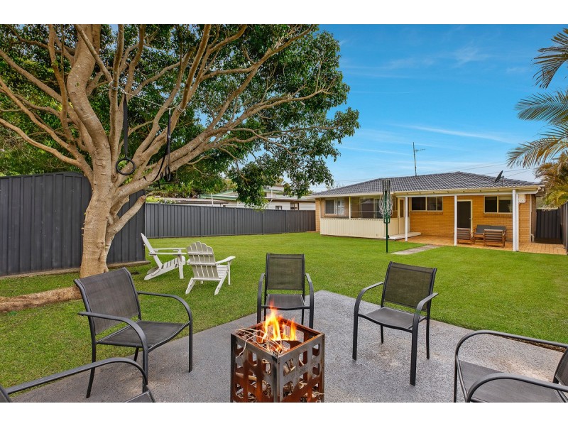 36 Sierra Avenue, Bateau Bay NSW 2261