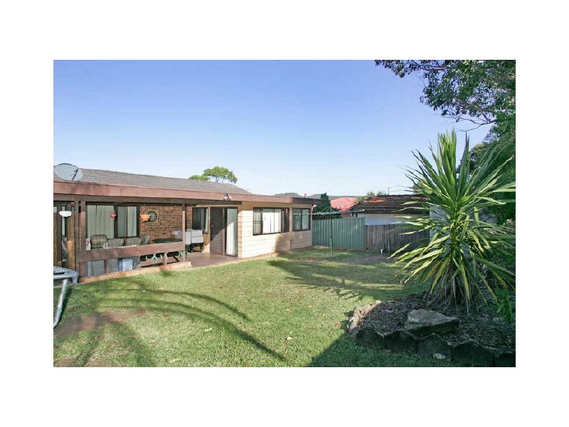 43 Belford Avenue, Bateau Bay NSW 2261